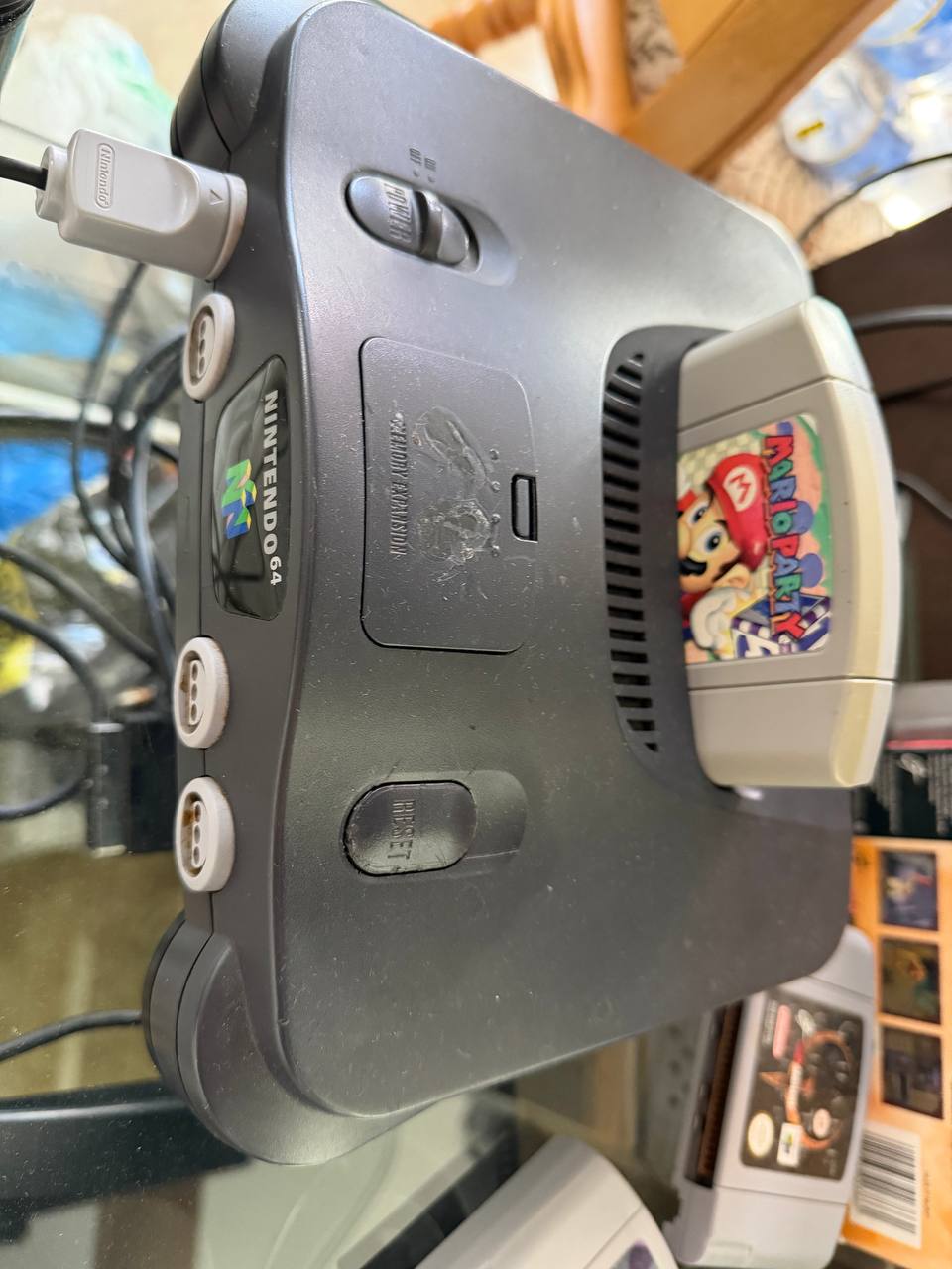 Nintendo 64 mit Mario Party Cartridge – Adler Kontor