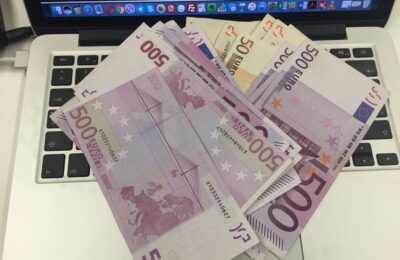 Passives Einkommen aufbauen: Die ehrliche Wahrheit (2026)
