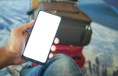 Powerbank im Flugzeug 2026: Was ist erlaubt – Handgepäck, Koffer, Laden an Bord?